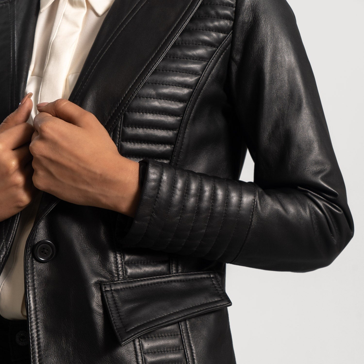 Women Black 02 Leather Blazer